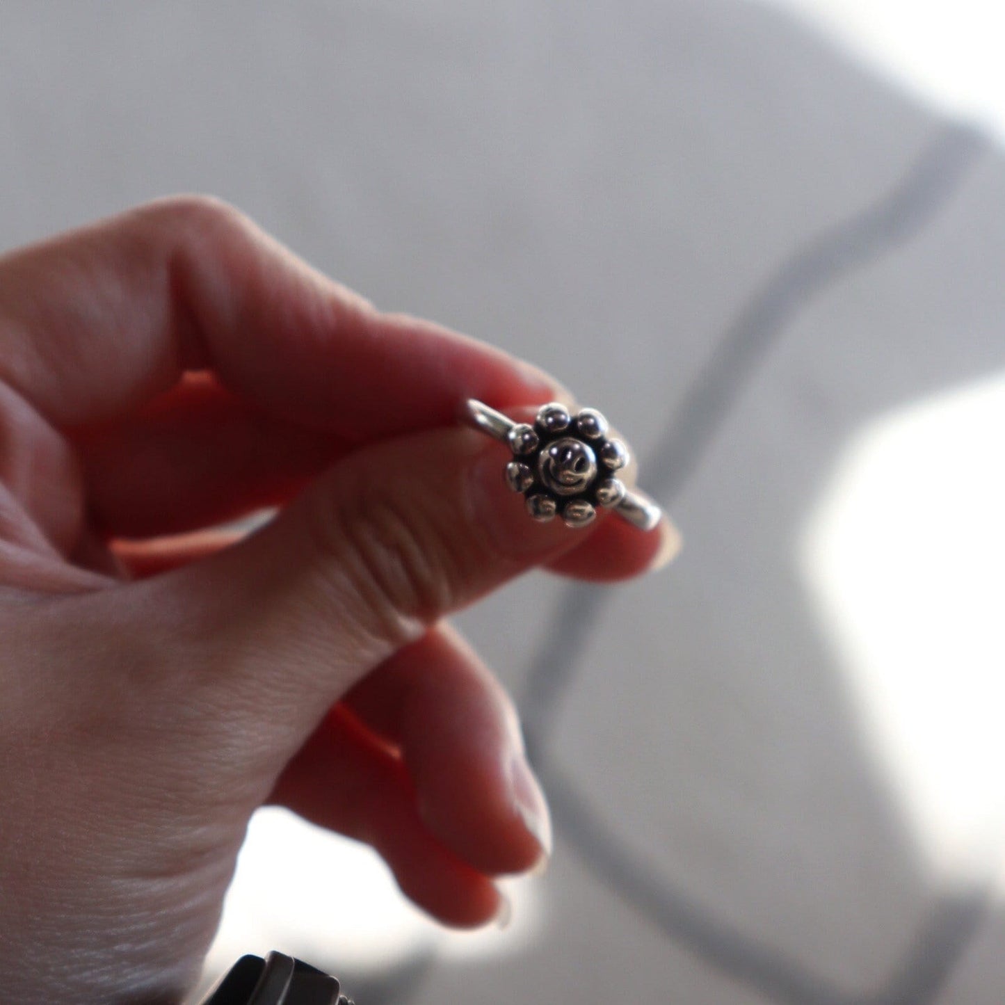 Cute Flower Stainless Steel Ring • Unique Resizable Jewelry • Smile Vintage Trendy Crafts • Irregular Stackable Geometric • Everday Ring